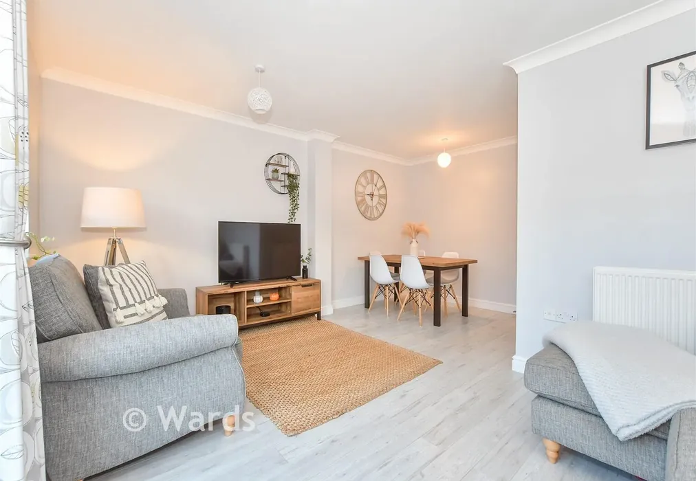 Lounge/Diner - Guernsey Way, Kennington, Ashford, Kent - Wards of Kent