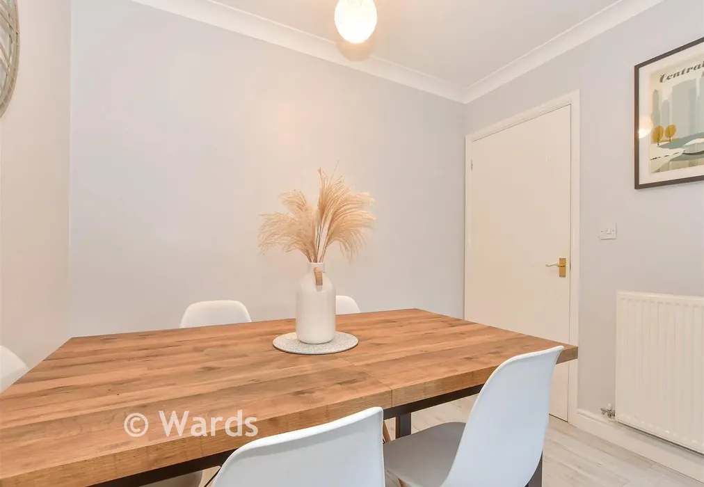 Lounge/Diner - Guernsey Way, Kennington, Ashford, Kent - Wards of Kent