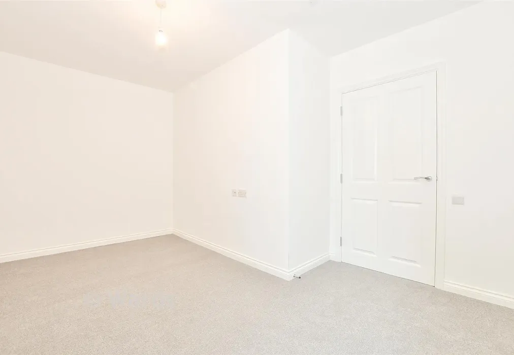 Bedroom - Greenbloom Avenue, Maidstone, Kent - Wards of Kent