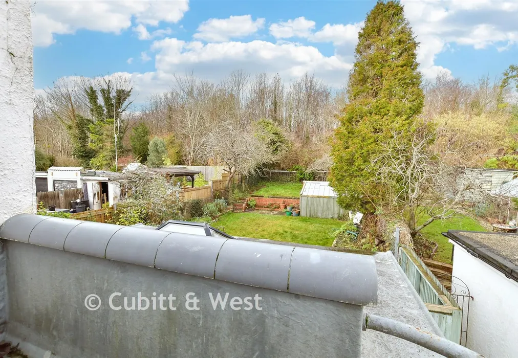 Balcony / Terrace - Braeside Avenue, Brighton, East Sussex - Wards of Kent