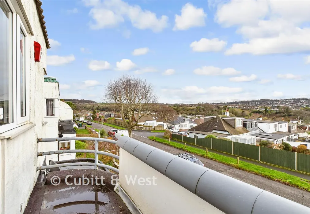 Balcony / Terrace - Braeside Avenue, Brighton, East Sussex - Wards of Kent