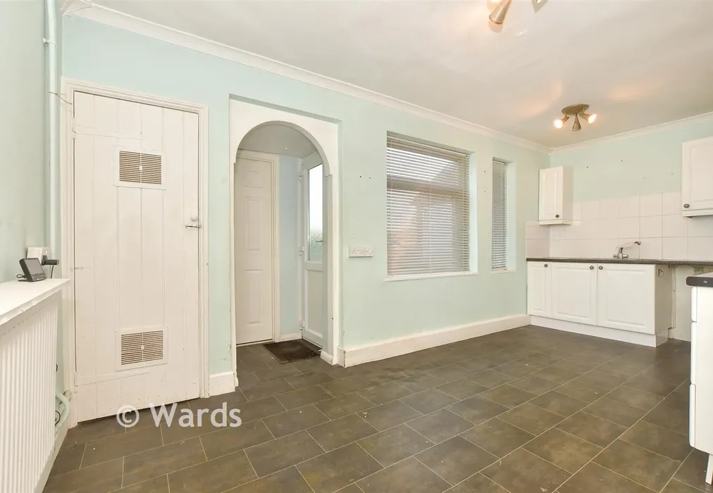 Kitchen - Dymchurch Road, Hythe, Kent - Wards of Kent