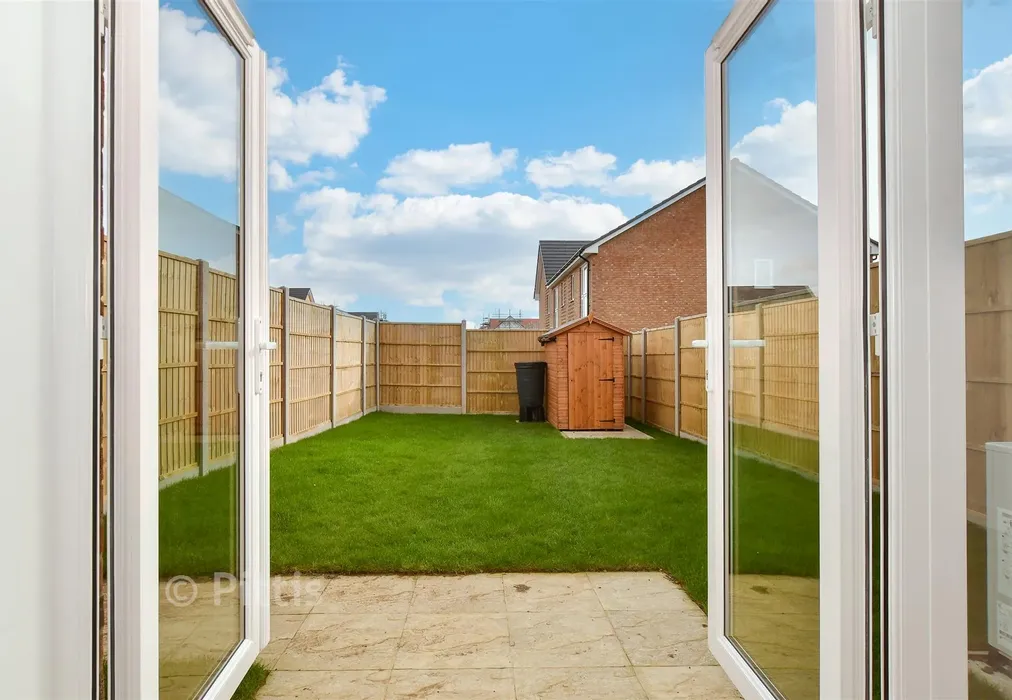 Back Garden - Acorn Avenue, Three Oaks (Shared Ownership), Newport, Isle of Wight - Wards of Kent