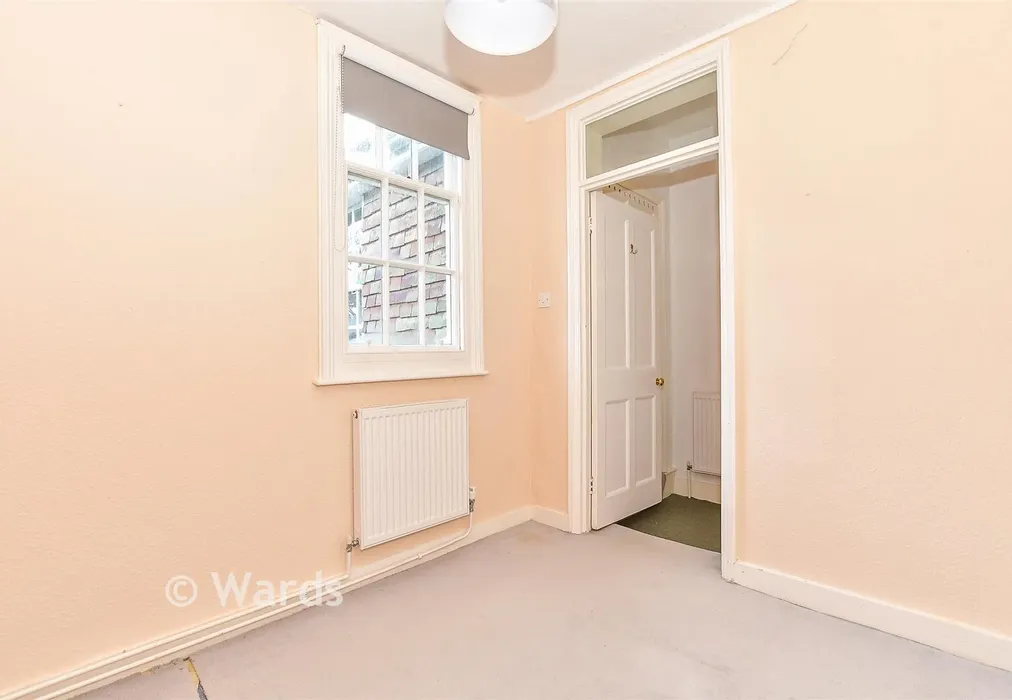 Bedroom 2 - Otterpool Lane, Lympne, Hythe, Kent - Wards of Kent