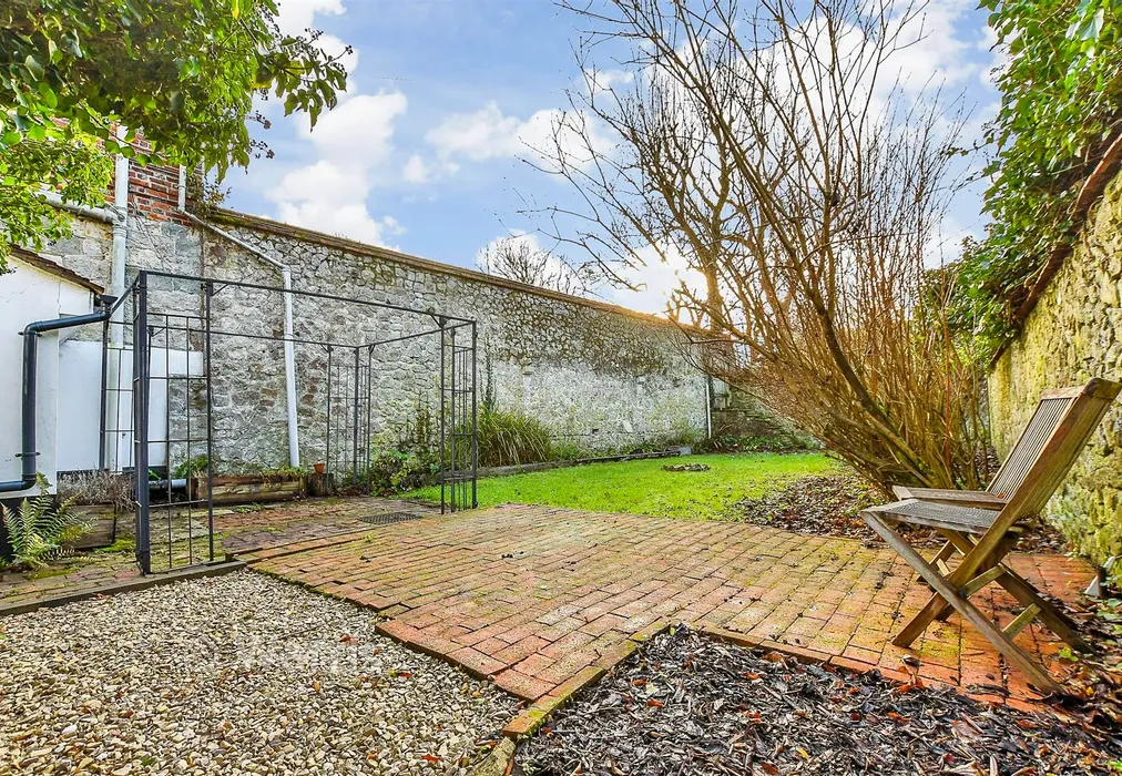 Patio / Decking - Otterpool Lane, Lympne, Hythe, Kent - Wards of Kent