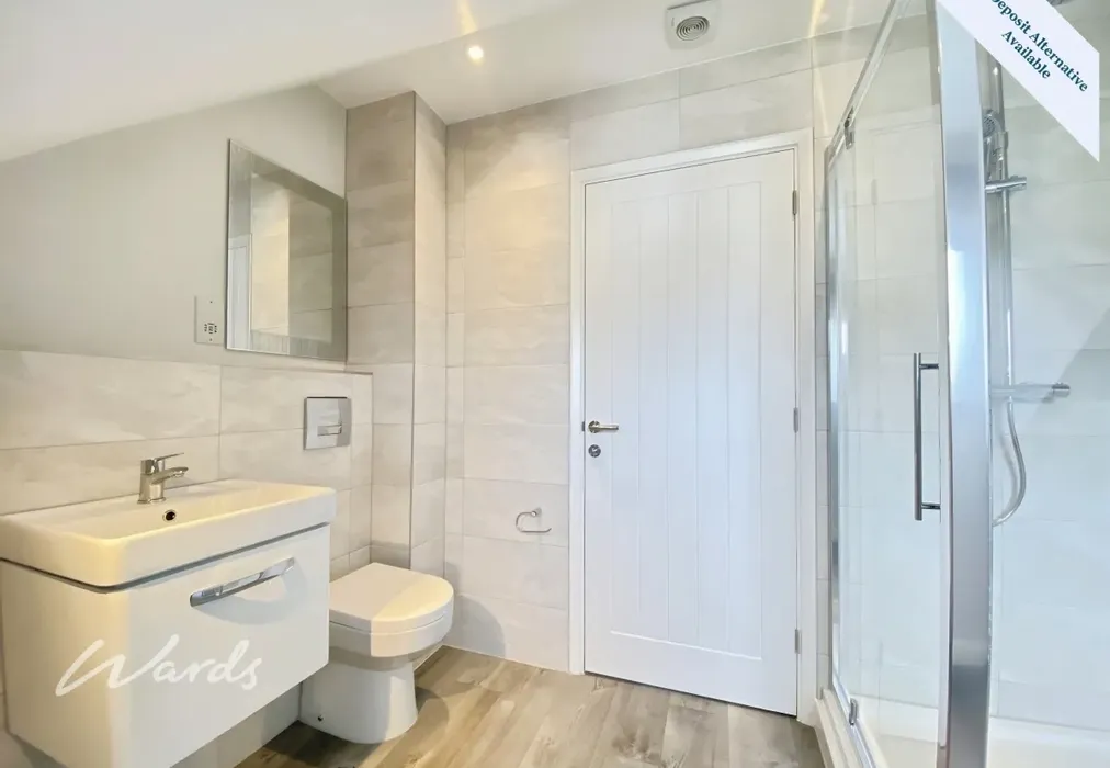 En Suite - Loose Road Maidstone ME15 - Wards of Kent