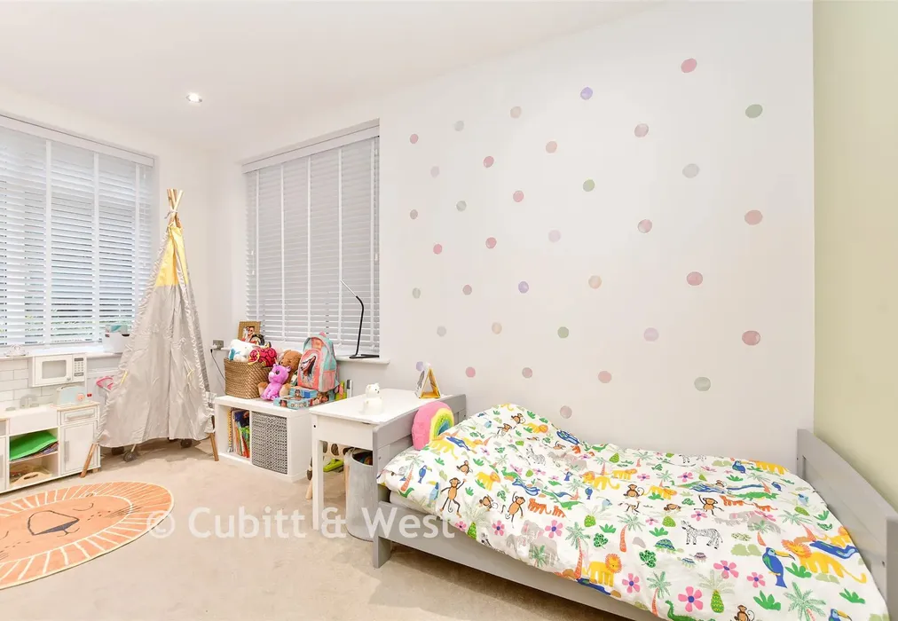 Bedroom 2 - Welcomes Road, Kenley, Surrey - Wards of Kent
