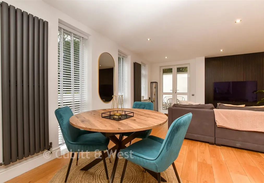 Kitchen / Lounge / Diner - Welcomes Road, Kenley, Surrey - Wards of Kent