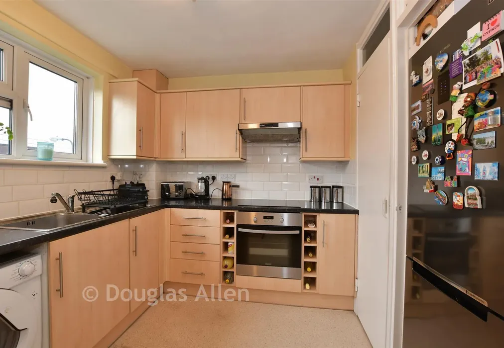 Kitchen - Radbourne Crescent, Walthamstow - Wards of Kent