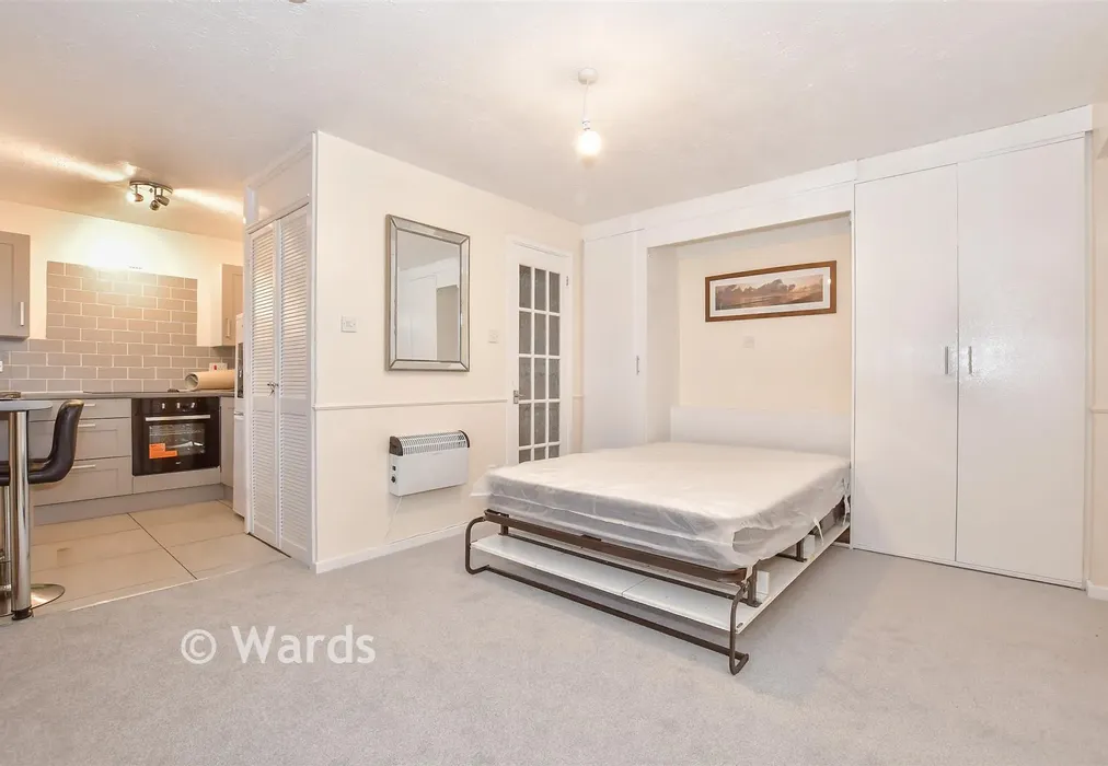 Lounge/Bedroom - Ravens Dane Close, Downswood, Maidstone, Kent - Wards of Kent