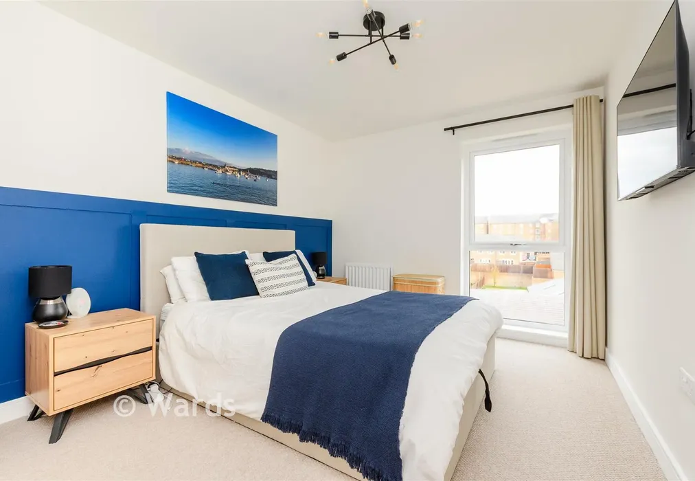 Bedroom 1 - Mill Lane, Maidstone, Kent - Wards of Kent