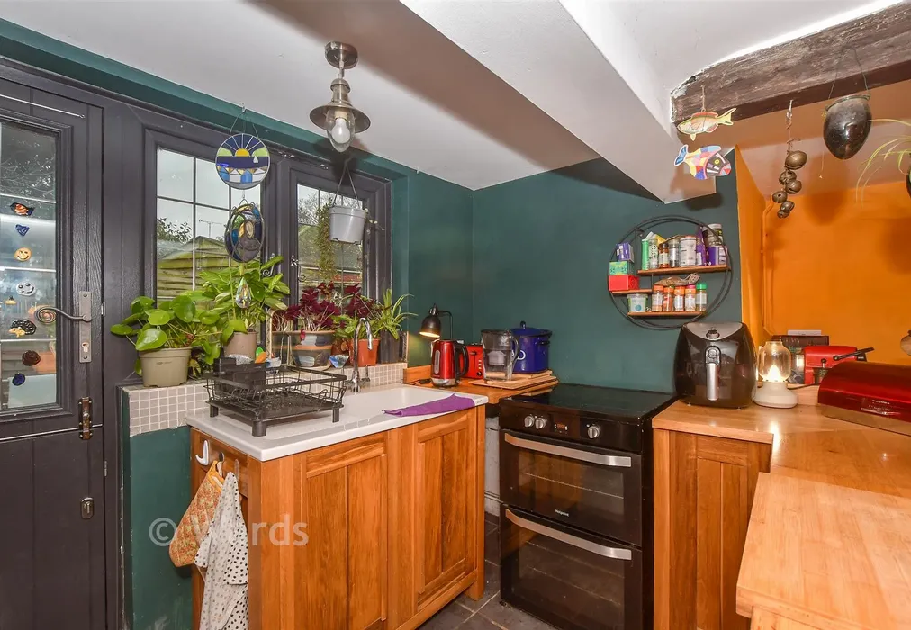 Kitchen Area - The Street, Eythorne, Dover, Kent - Wards of Kent