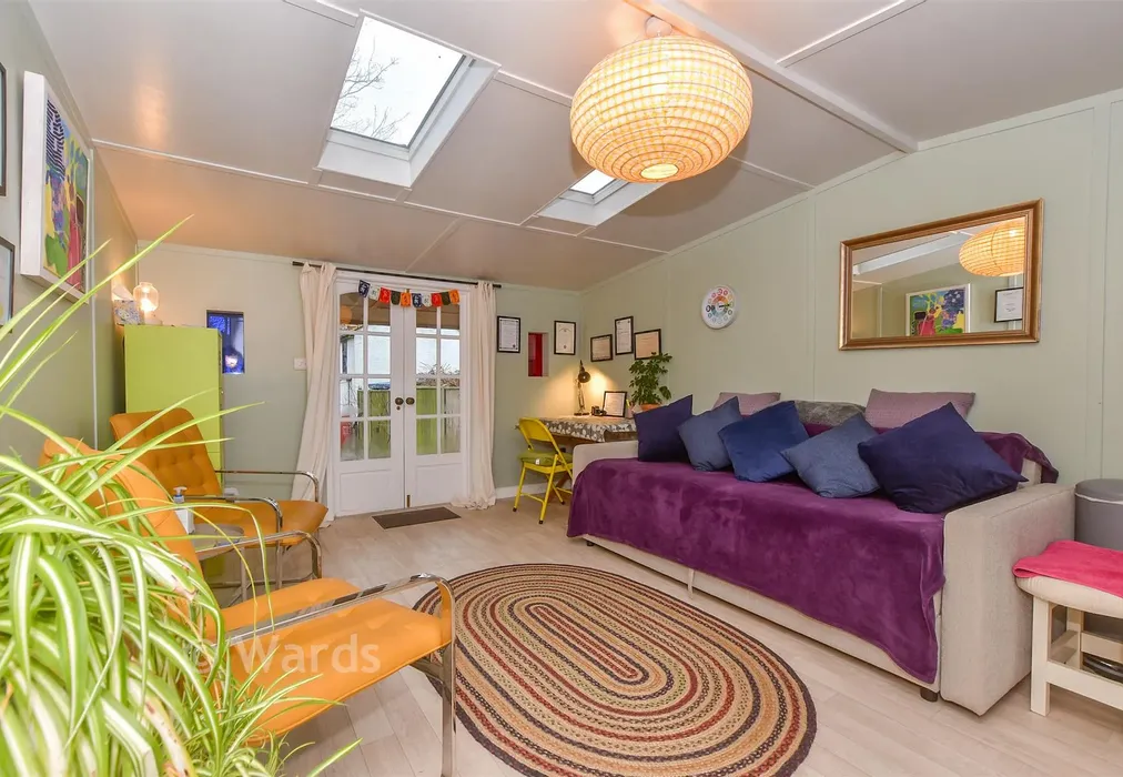 Room 1 - The Street, Eythorne, Dover, Kent - Wards of Kent