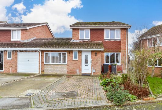 Manor Close, Canterbury, Kent - Wards of Kent