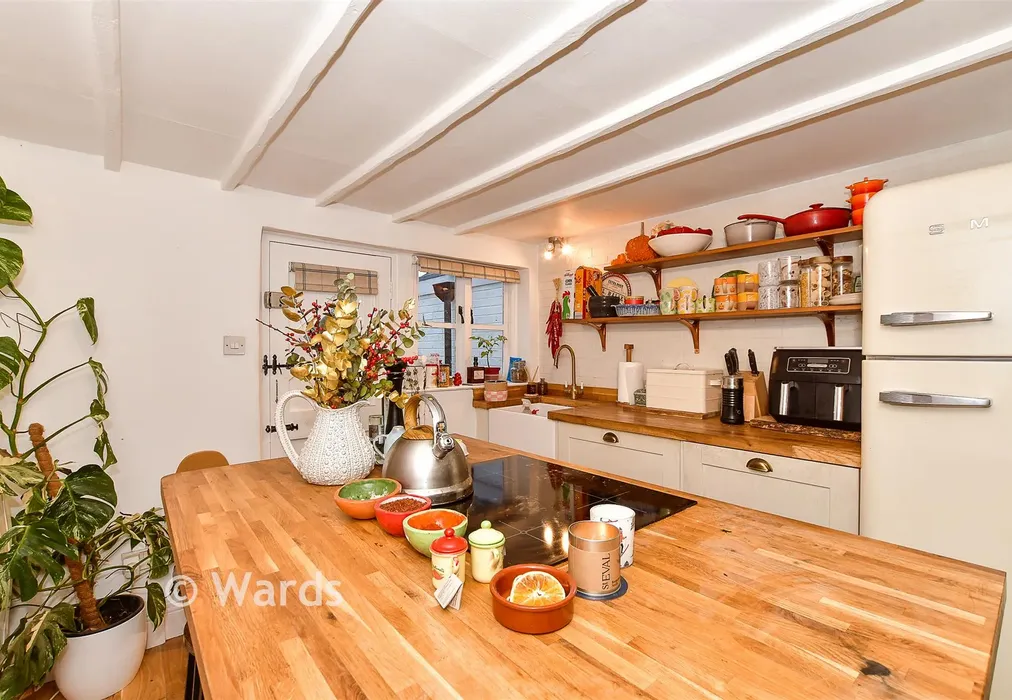 Kitchen - Coldharbour Road, Penshurst, Tonbridge, Kent - Wards of Kent