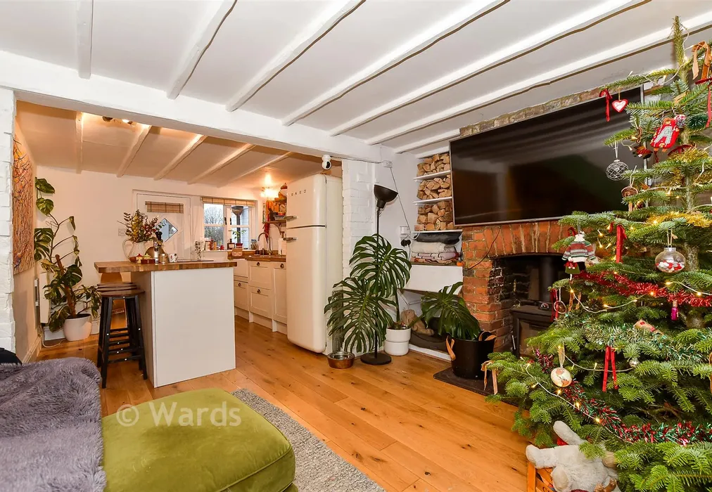 Lounge - Coldharbour Road, Penshurst, Tonbridge, Kent - Wards of Kent