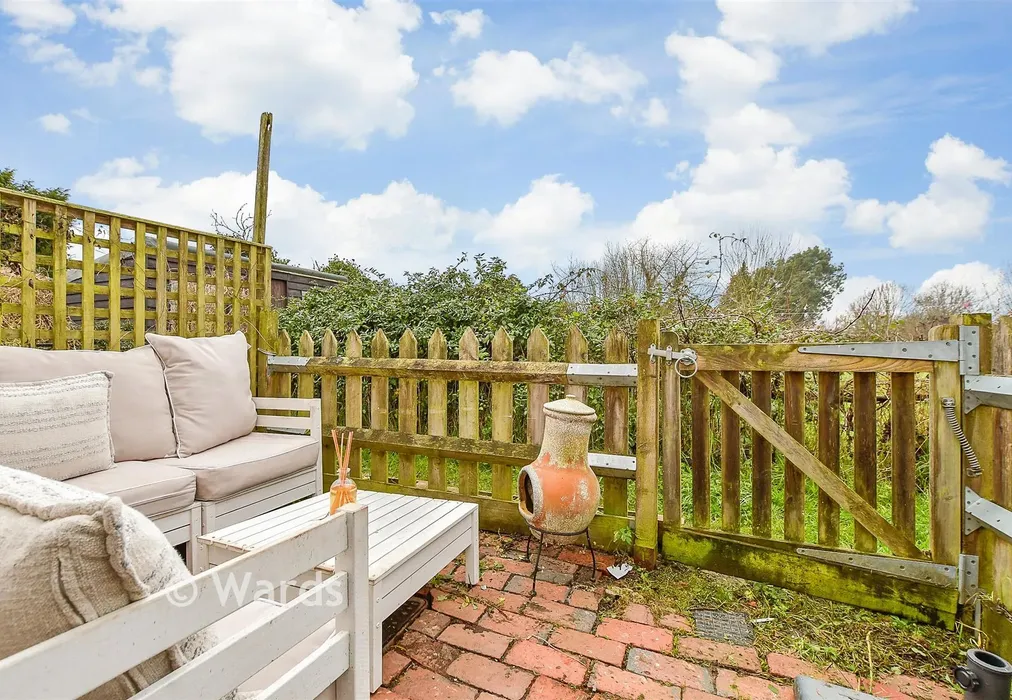 Patio / Decking - Coldharbour Road, Penshurst, Tonbridge, Kent - Wards of Kent