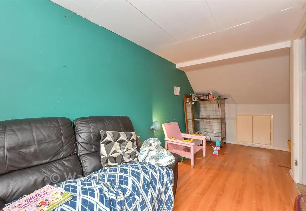 Bedroom - Park View, Sturry, Canterbury, Kent - Wards of Kent