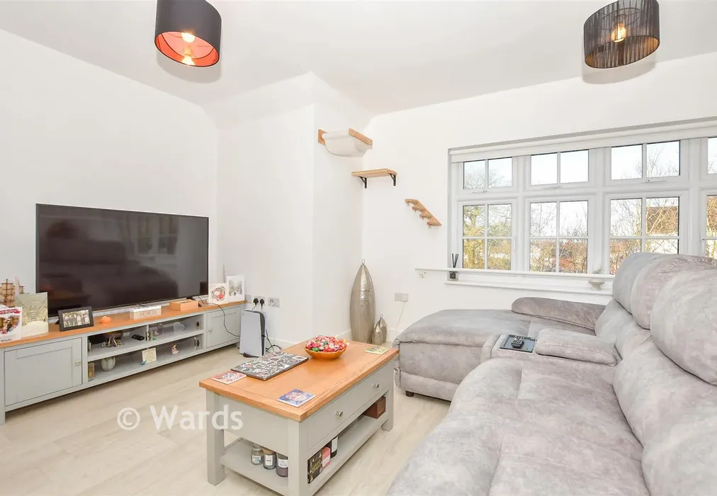 Lounge/Diner/Kitchen - Broadclough Way, Maidstone, Kent - Wards of Kent