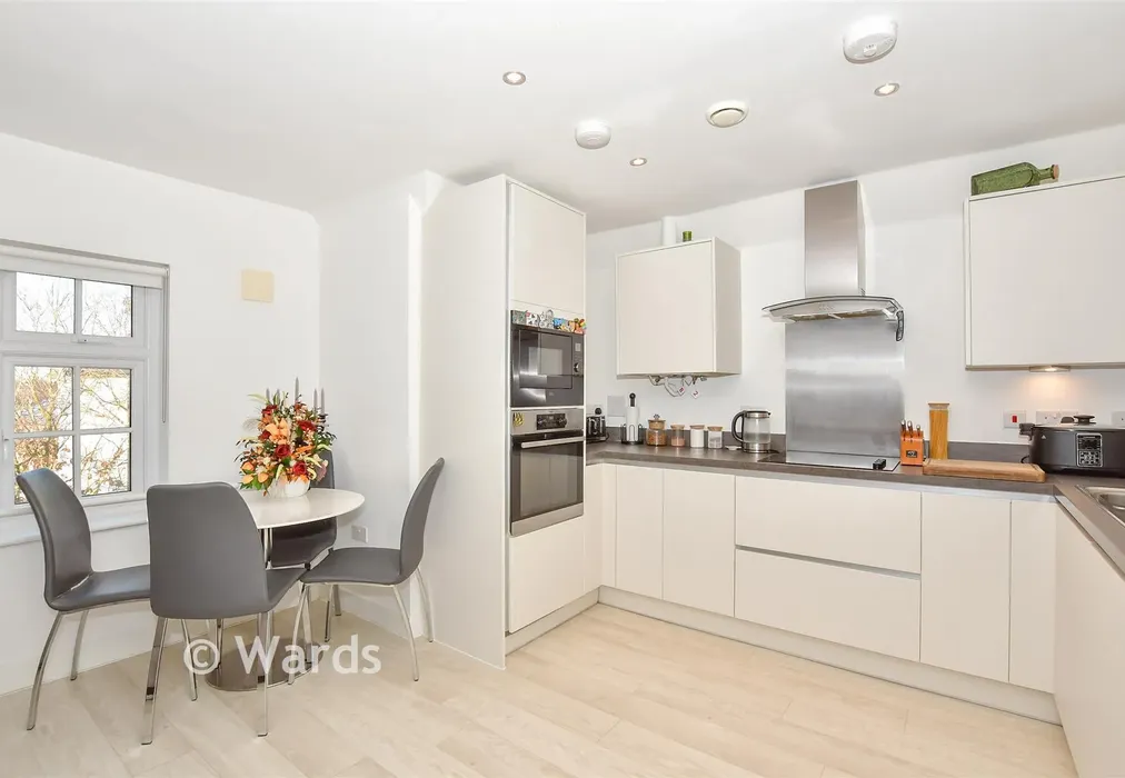 Lounge/Diner/Kitchen - Broadclough Way, Maidstone, Kent - Wards of Kent