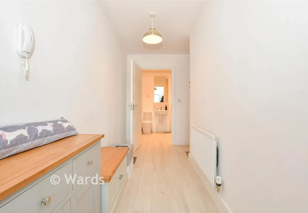 Hallway - Broadclough Way, Maidstone, Kent - Wards of Kent