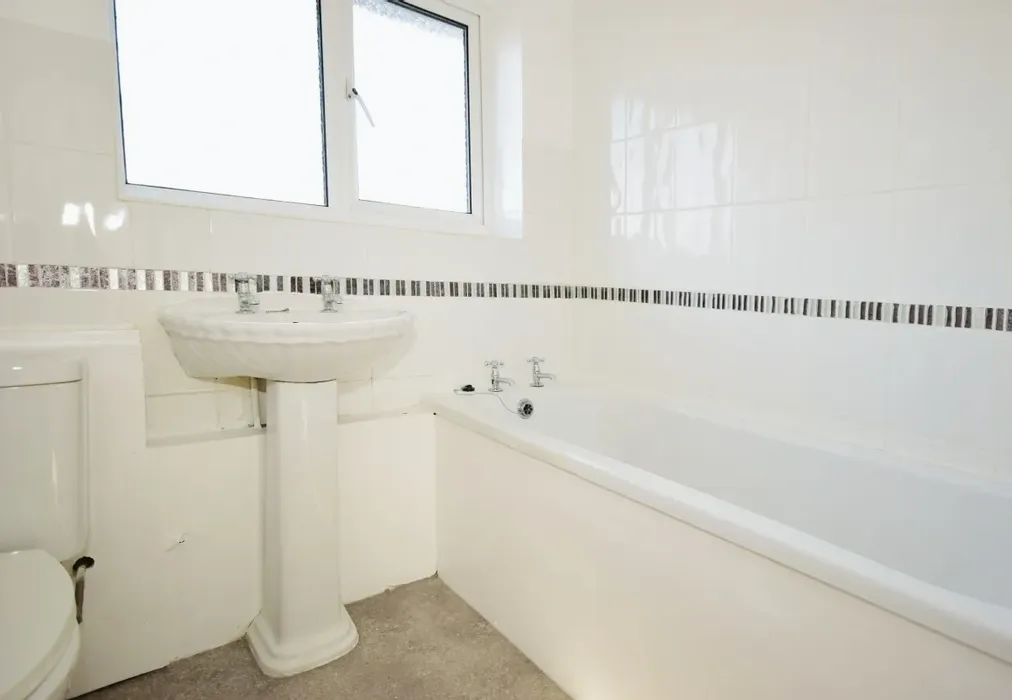 3da314ad-DSC_8117 - Methersgate Basildon SS14 - Wards of Kent