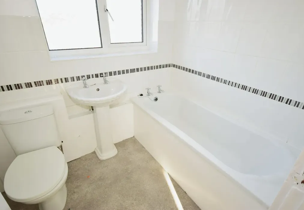 2316d340-DSC_8116 - Methersgate Basildon SS14 - Wards of Kent