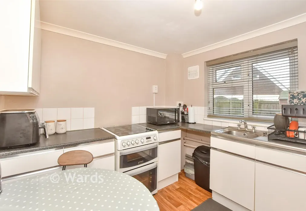 Kitchen - Guilford Avenue, Whitfield, Dover, Kent - Wards of Kent