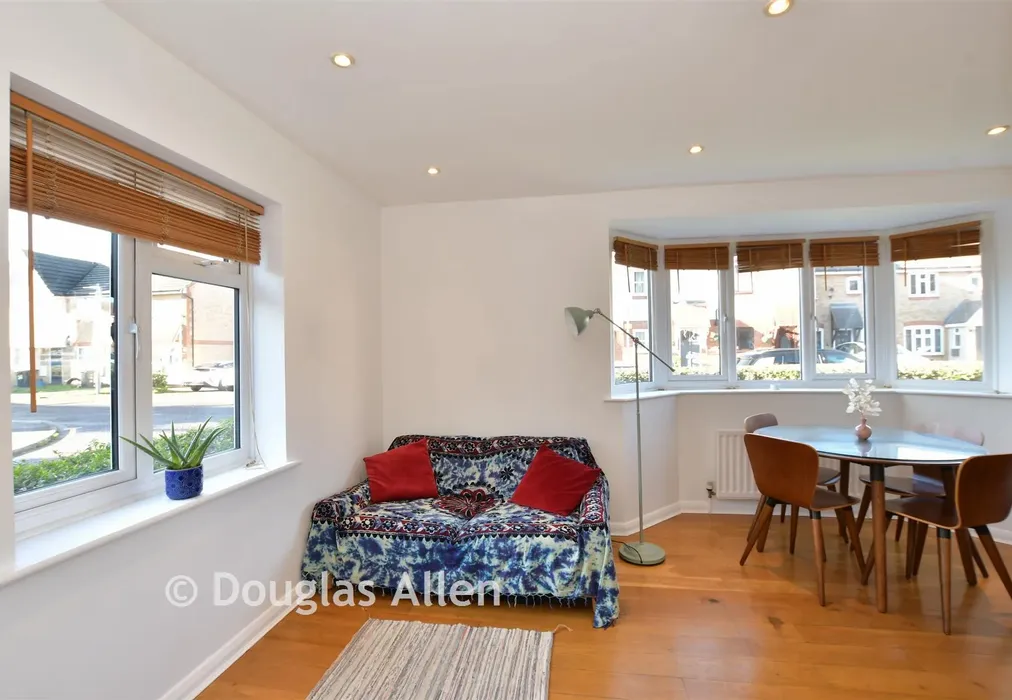 Lounge/Dining Area - Hampstead Gardens, Chadwell Heath, Essex - Wards of Kent