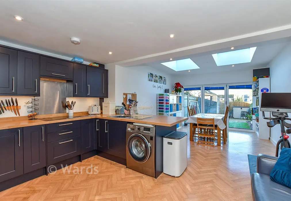 Kitchen/Diner - Cherwell Close, Tonbridge, Kent - Wards of Kent