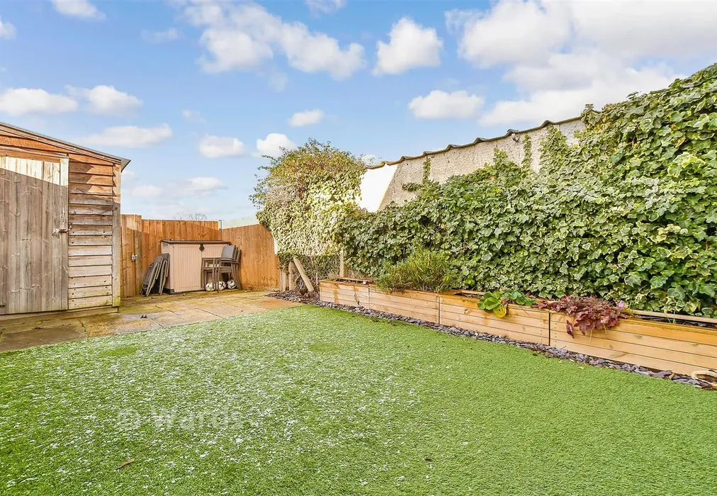 Rear Garden - Cherwell Close, Tonbridge, Kent - Wards of Kent