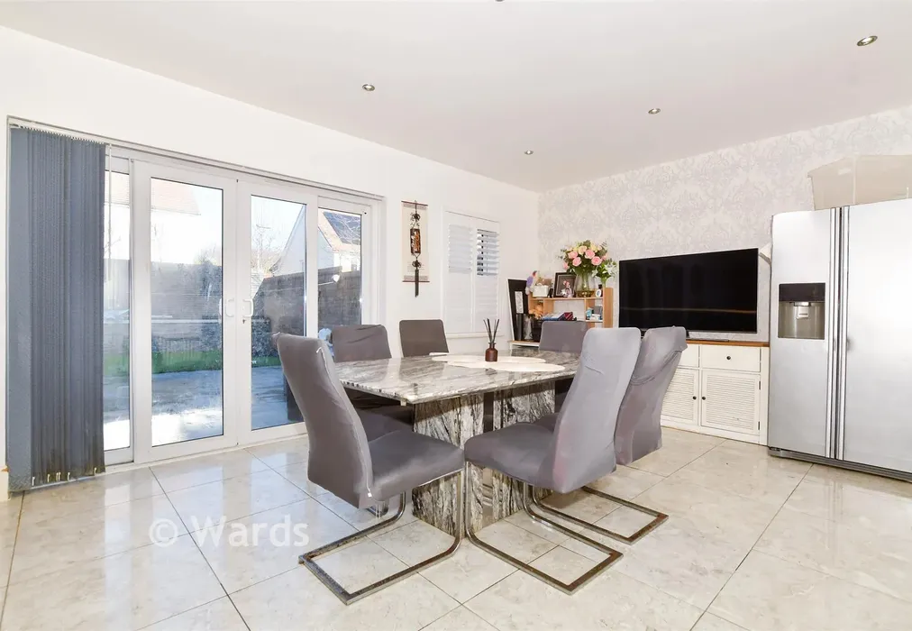 Kitchen/Diner - Stone Gardens, Halling, Rochester, Kent - Wards of Kent