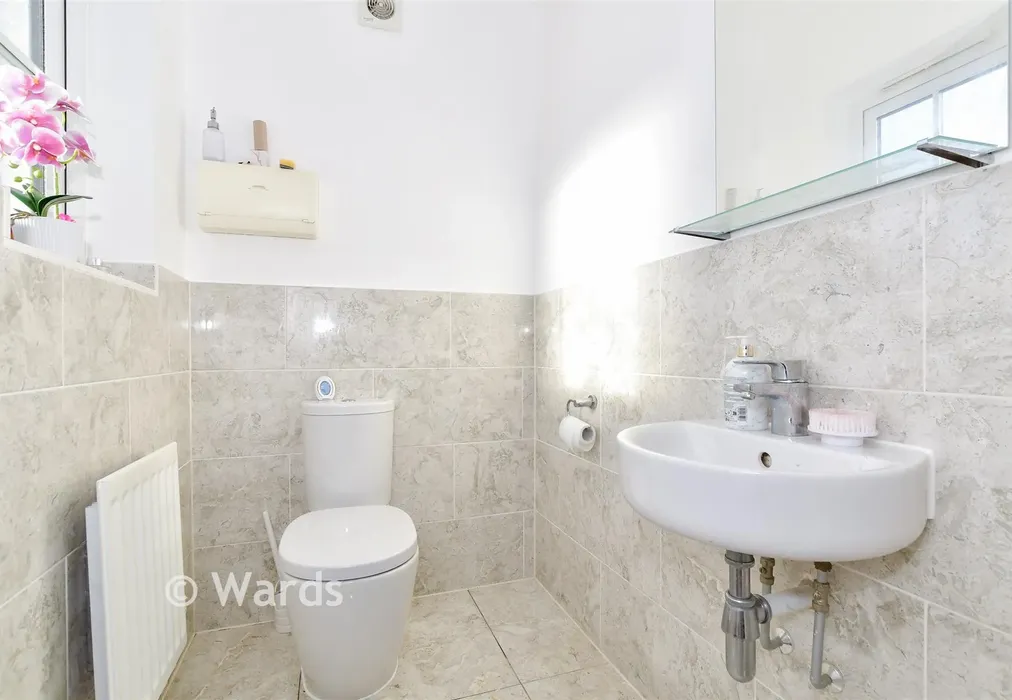 Cloakroom - Stone Gardens, Halling, Rochester, Kent - Wards of Kent