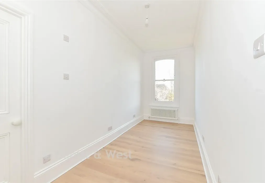Study - New Brighton Road, Emsworth, Hampshire - Wards of Kent