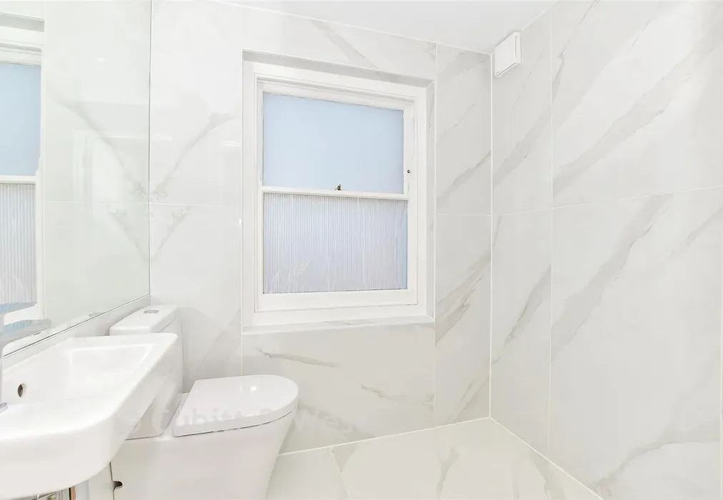 Wet Room - New Brighton Road, Emsworth, Hampshire - Wards of Kent