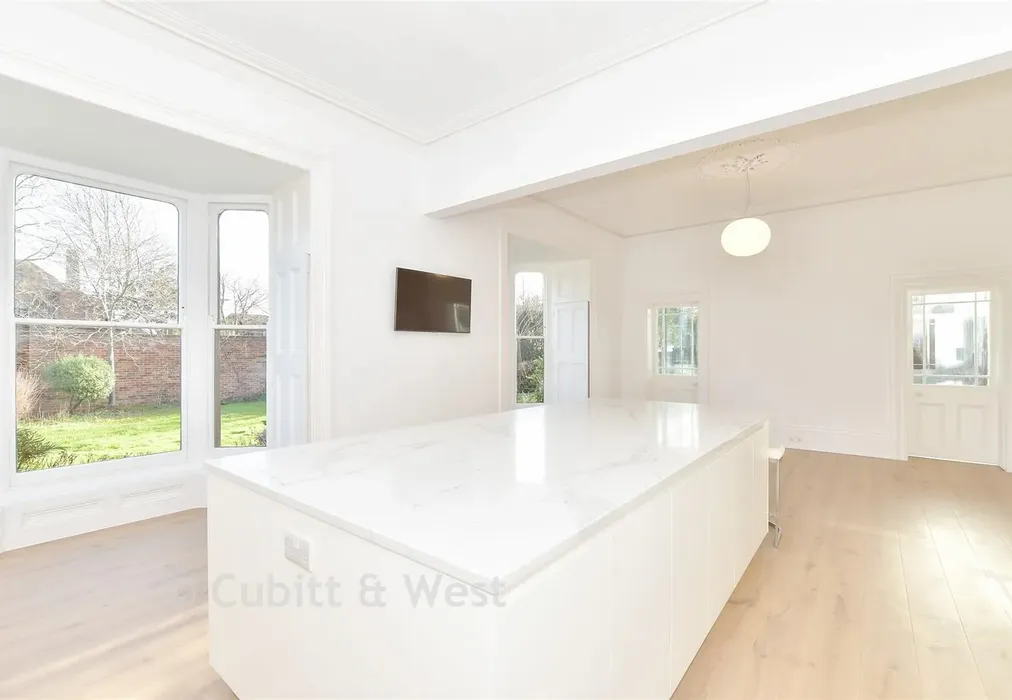 Kitchen/Breakfast Room - New Brighton Road, Emsworth, Hampshire - Wards of Kent