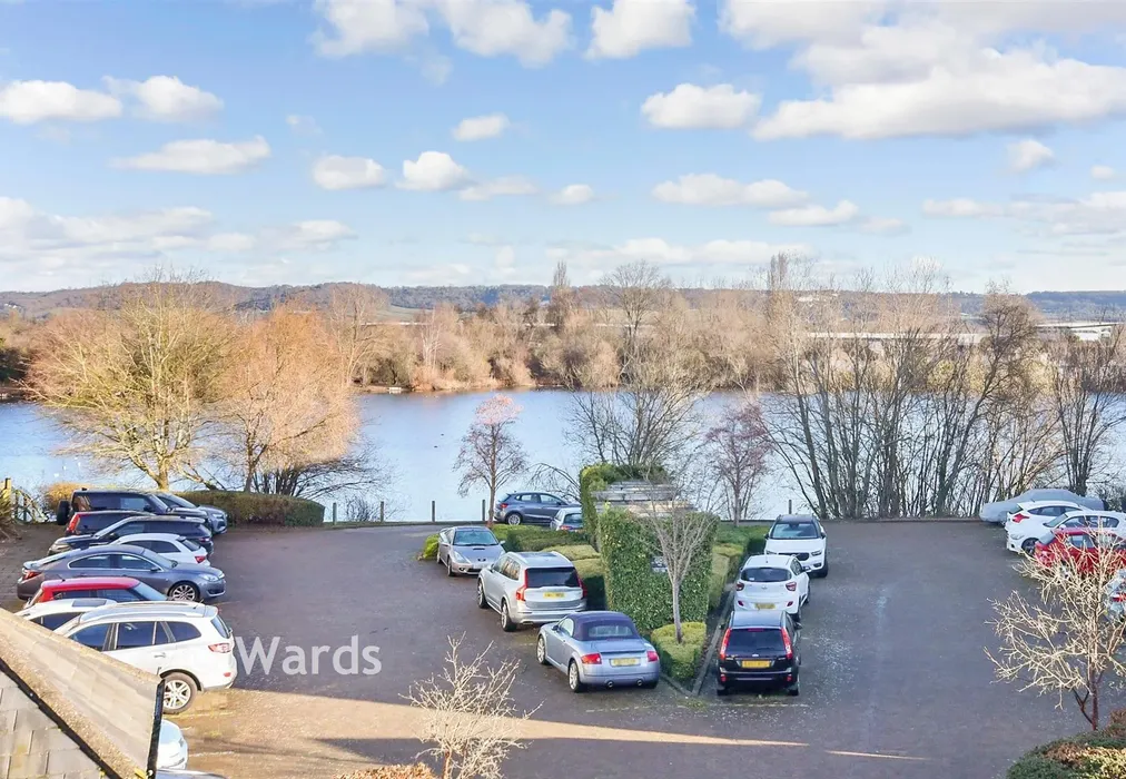 Views To Front - The Lakes, Larkfield, Kent - Wards of Kent