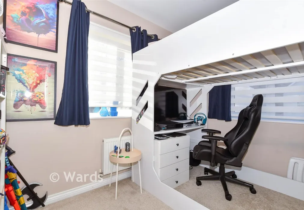 Bedroom 3 - Hawley Drive, Leybourne, West Malling, Kent - Wards of Kent