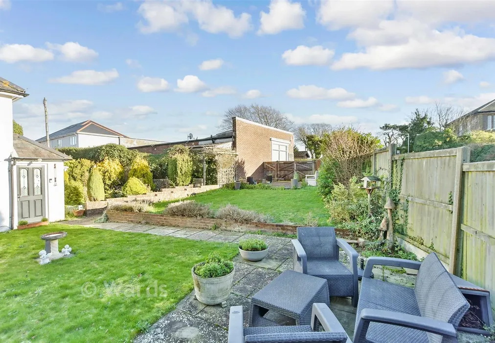 Rear Garden - Bay Hill, St. Margaret's Bay, Dover, Kent - Wards of Kent