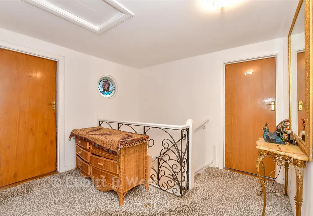 Internal Lifestyle Photograph - The Brow, Widley, Waterlooville, Hampshire - Wards of Kent