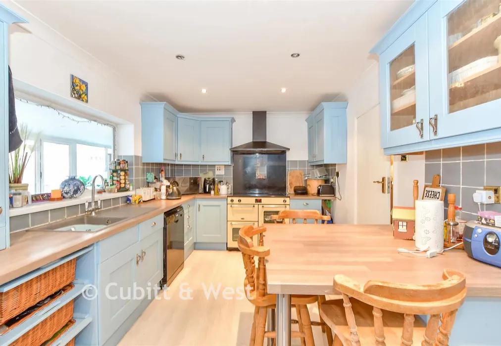 Kitchen - The Brow, Widley, Waterlooville, Hampshire - Wards of Kent