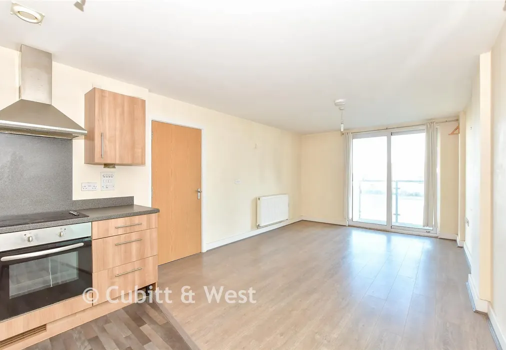 Lounge/Kitchen - Fratton Way, Southsea, Hampshire - Wards of Kent