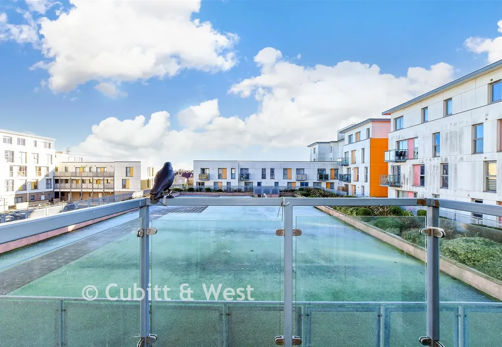 Balcony / Terrace - Fratton Way, Southsea, Hampshire - Wards of Kent