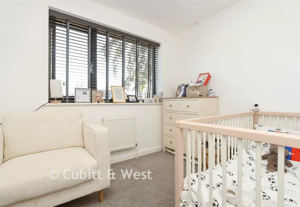 Bedroom 3 - Park Road, Redhill, Surrey - Wards of Kent