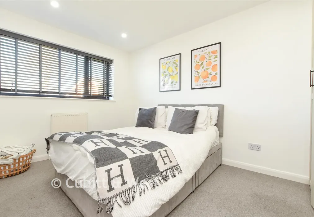 Bedroom 1 - Park Road, Redhill, Surrey - Wards of Kent