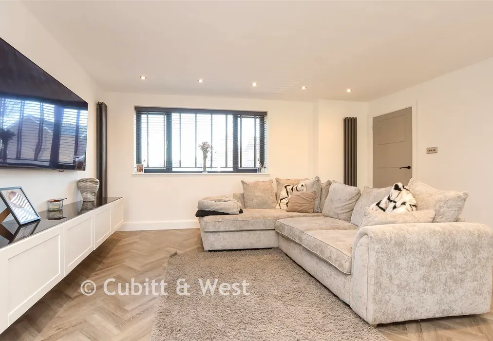 Lounge - Park Road, Redhill, Surrey - Wards of Kent