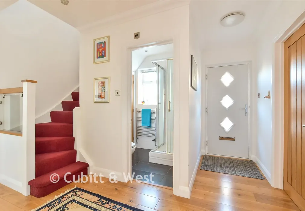 Entrance Hall - Roderick Avenue, Peacehaven, East Sussex - Wards of Kent