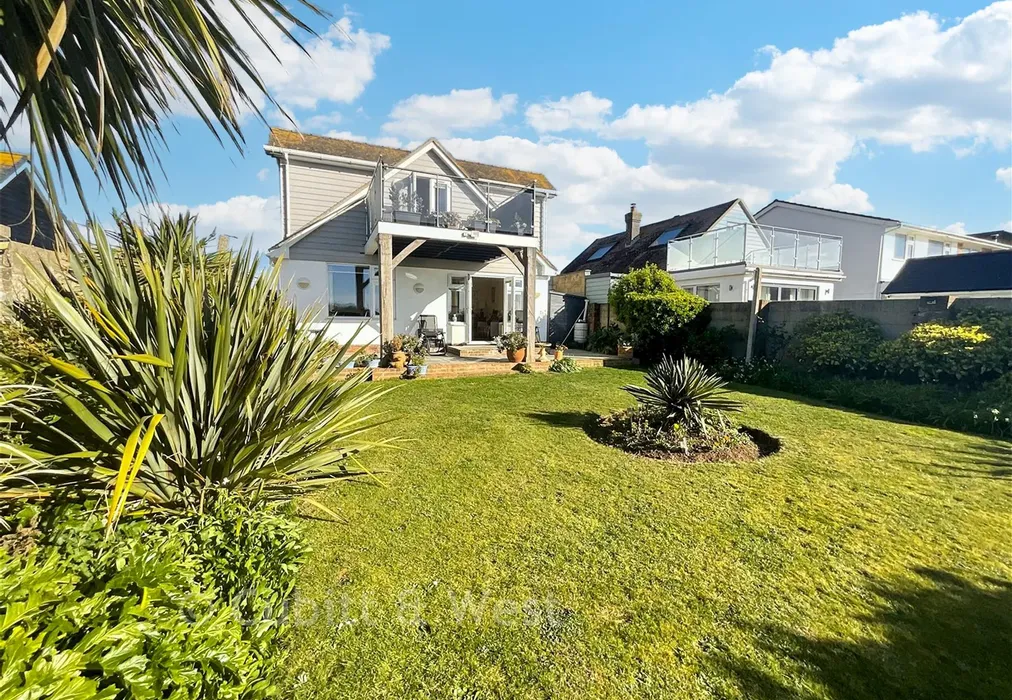 Rear Garden Shot - Roderick Avenue, Peacehaven, East Sussex - Wards of Kent