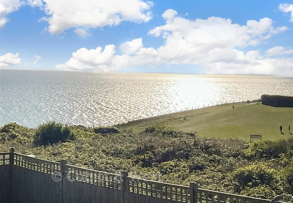 Sea View - Roderick Avenue, Peacehaven, East Sussex - Wards of Kent
