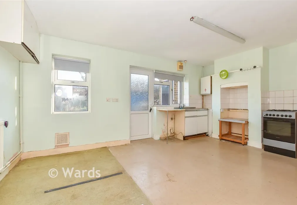 Kitchen/Diner - Mayers Road, Walmer, Deal, Kent - Wards of Kent